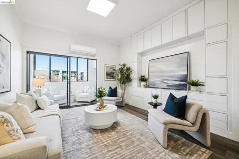 288 Whitmore #402B