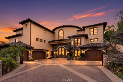 31232 Via Colinas