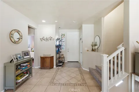 1285 Larkspur