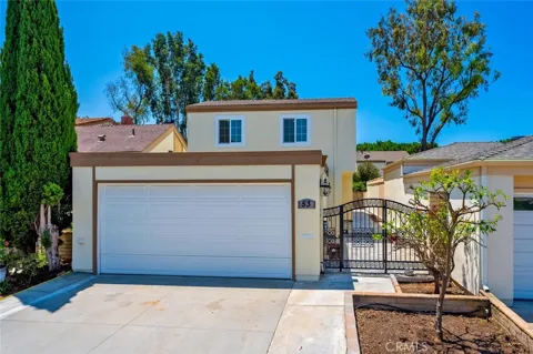 53 Willow Tree Ln