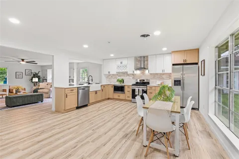 15903 Hickory Bend Drive