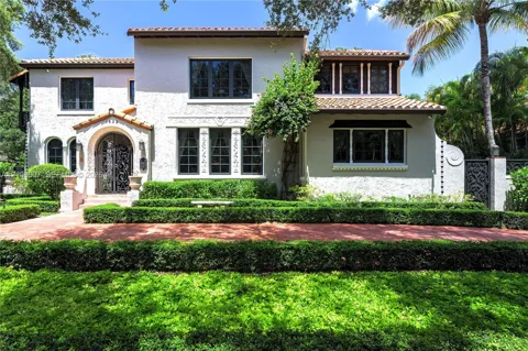 1822 Country Club Prado #0