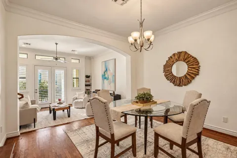 1102 Sherwood Run