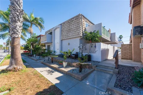 422 22nd Street #B
