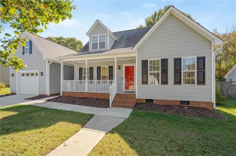 204 Esteban Court