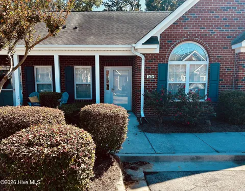 1620 Honeybee Lane