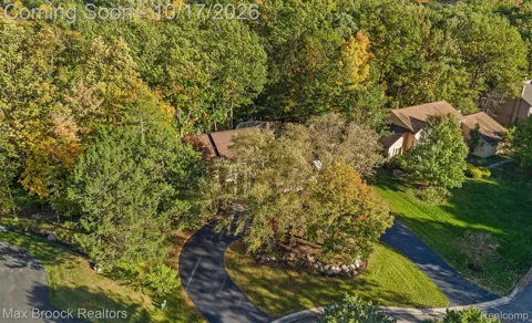 6135 Pickwood Drive