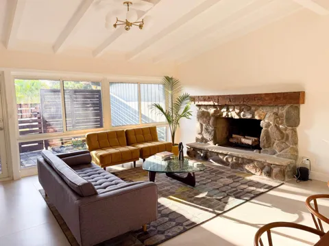 2430 Flamingo Lane