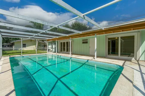 1166 SW 4th Street