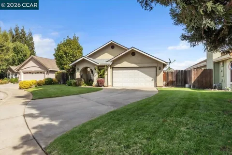 861 Vista Verano Ct