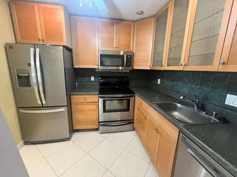 278 SEVILLE L