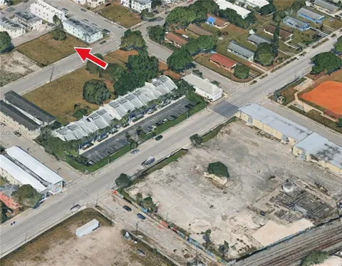 1646 NW 1st CT