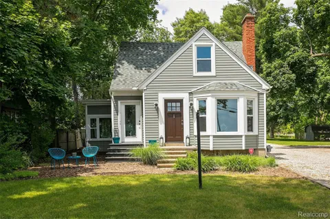 3630 ORCHARD LAKE ROAD