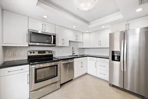 2851 S PALM AIRE DRIVE #503