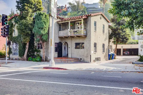 1492 Silver Lake Boulevard #1