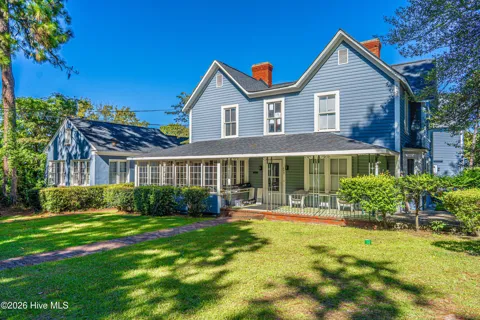 245 E Vermont Avenue #1