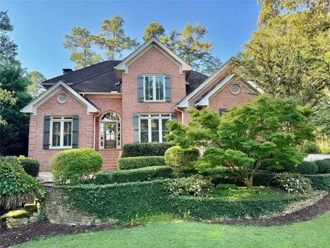 1450 Lakemist Court