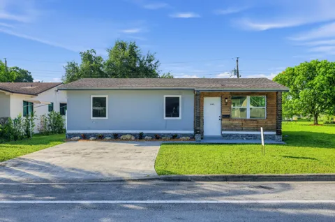 3040 NW 8TH PLACE