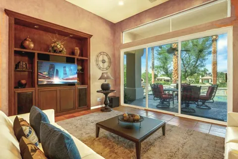 280 Gold Canyon Drive