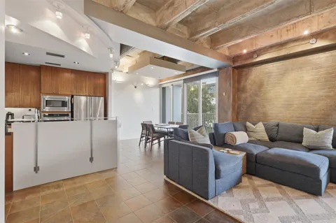 3614 Montrose Boulevard #401