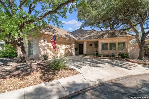 39 CAMPDEN CIR