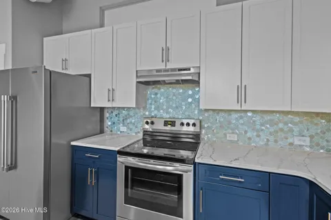 157 Howard Street #2b