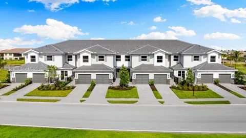 15352 Giardino Dr Unit 202