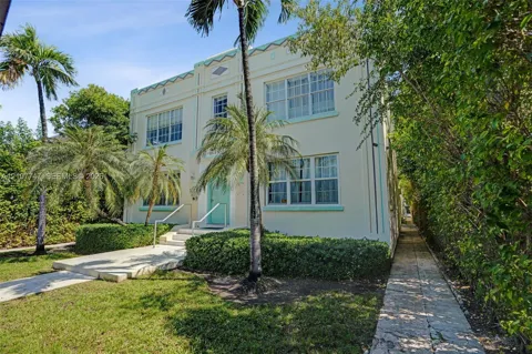1027 Euclid Ave #7