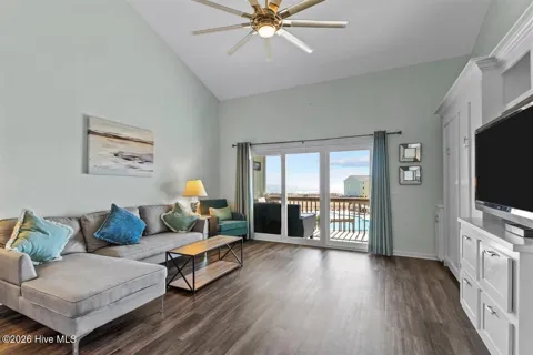 534 New River Drive #534