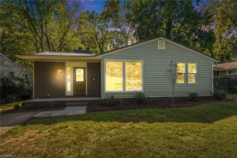 2511 Woodview Drive
