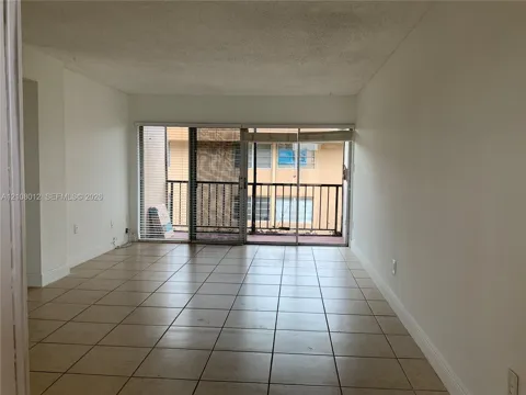 8889 Fontainebleau Blvd #403