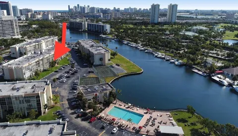 701 Three Islands Blvd #315