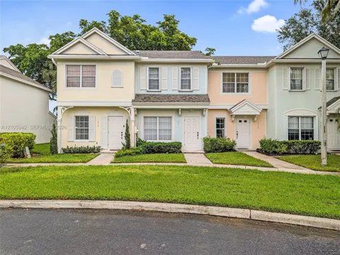 271 Duval Ct