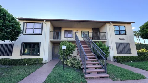 7879 WILLOW SPRING DRIVE #927