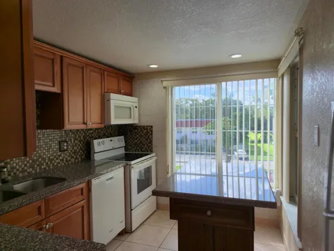 4154 Inverrary Drive #302