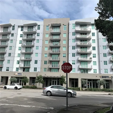 7875 NW 107th Ave #208