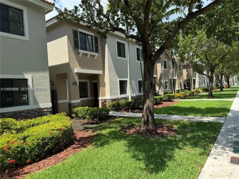 22631 SW 88th Pl #15-18
