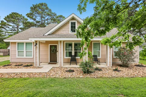 112 Twin Lakes Lane