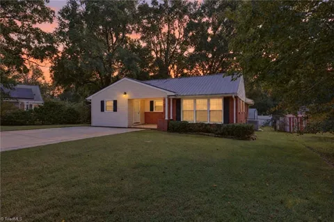 1408 Harriet Drive