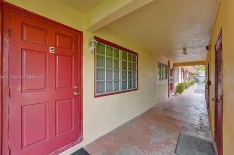 10301 NW 36th St #5