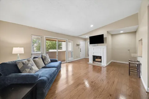 1915 Augusta Drive #43