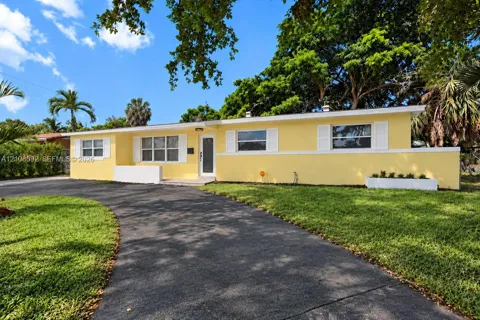 3621 NW 6th Pl