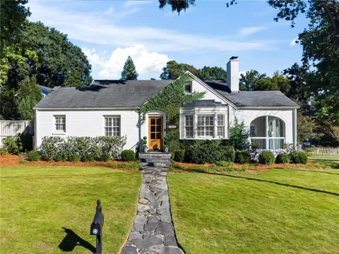 2070 Fairhaven Circle NE