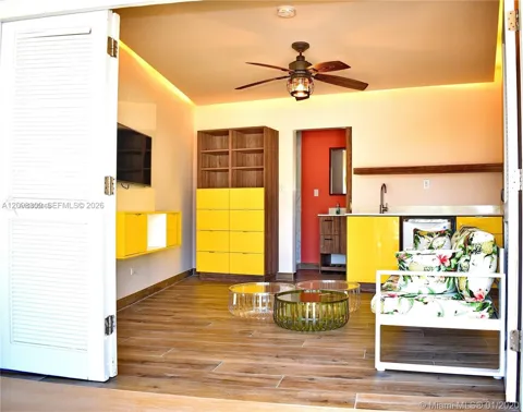 5055 Collins Ave #CAB16