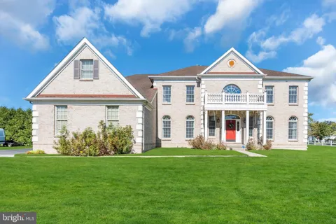 76 STREAM BANK DRIVE