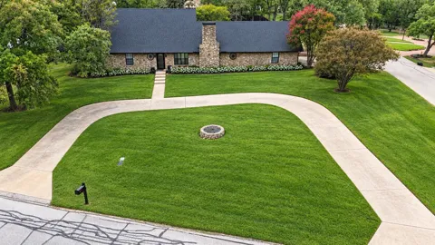 180 Woodland Trail