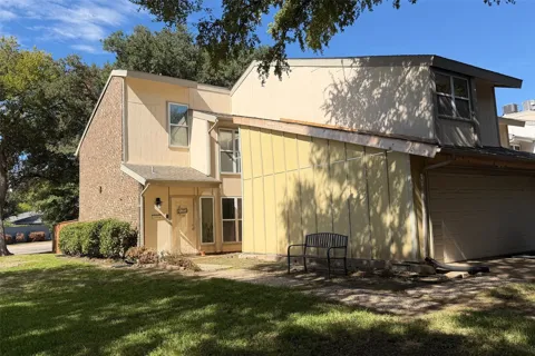 2994 Buttonwood Drive