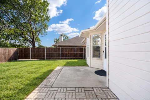 801 Bentree Drive