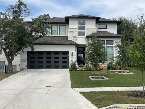 739 Alta Circle
