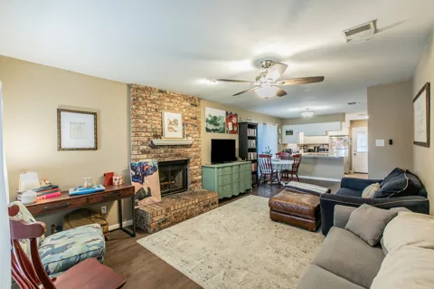 6847 Sierra Drive